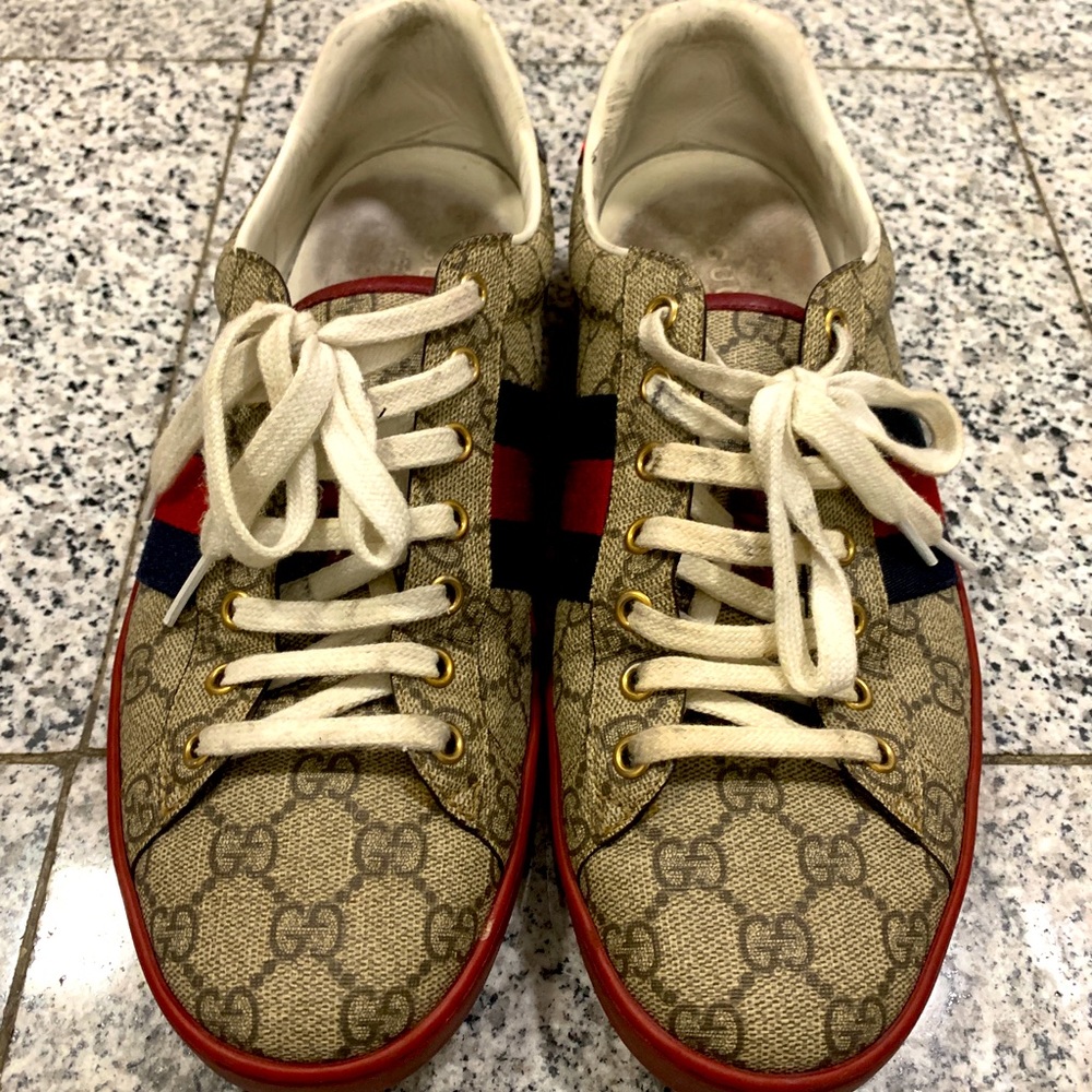 Men’s Gucci Ace Sneakers GG Pattern Size 9.5